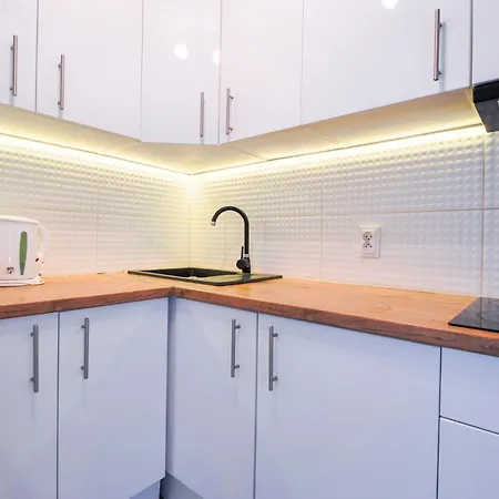 Citystay Uroczy Z Balkonem Apartmán *