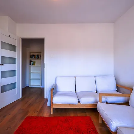 Apartmán Citystay Uroczy Z Balkonem *